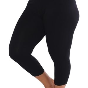 Black Plus Size Capris Leggings